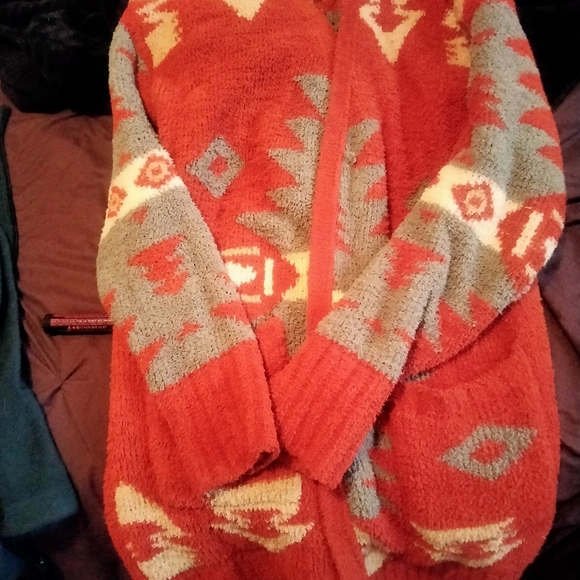 Cardigan - Picture 2 of 3